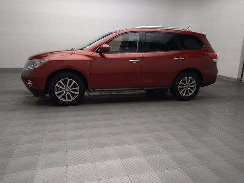 Used 2016 Nissan Pathfinder SV AWD/4WD image 2