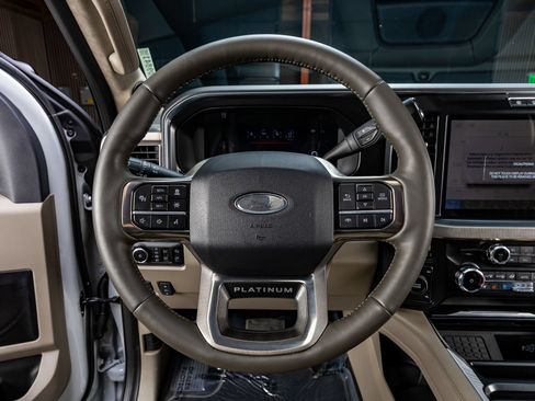 Used 2026 Ford F250 Platinum w/ Platinum Plus Package AWD/4WD image 19