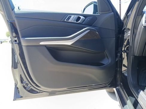 Used 2022 BMW X5 xDrive40i w/ Premium Package AWD/4WD image 19