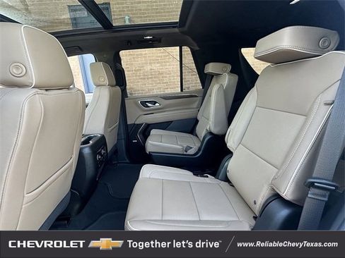 Used 2024 Chevrolet Tahoe Premier w/ Premium Package RWD image 25