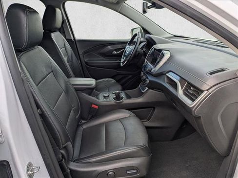 Used 2023 GMC Terrain SLT image 19