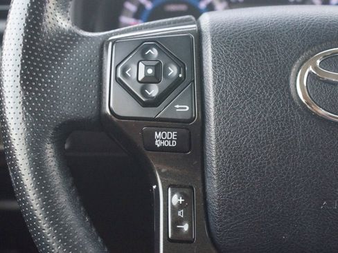 Used 2019 Toyota 4Runner TRD Off-Road Premium AWD/4WD image 10