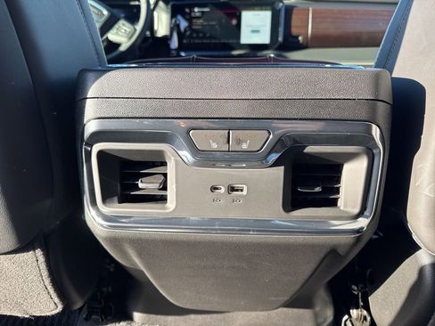 New 2026 GMC Sierra 2500 Denali Ultimate image 14