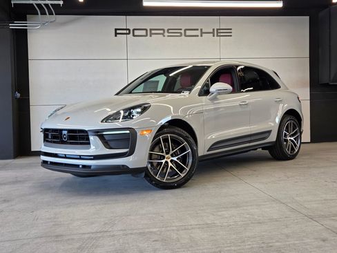 New 2026 Porsche Macan AWD/4WD image 1