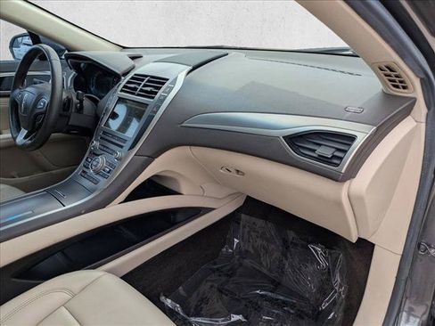 Used 2017 Lincoln MKZ Premiere FWD image 21