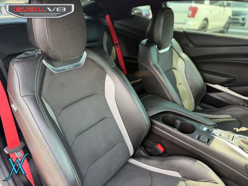 Used 2022 Chevrolet Camaro SS RWD image 18