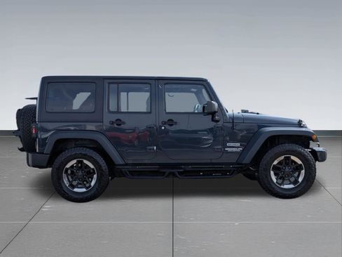 Used 2017 Jeep Wrangler Unlimited Sport AWD/4WD image 47