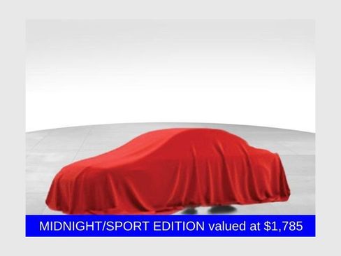 Used 2024 Chevrolet Traverse LT w/ Midnight/Sport Edition FWD image 1