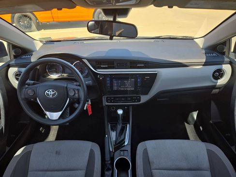 Used 2017 Toyota Corolla LE image 13