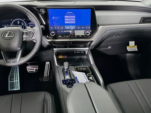 New 2026 Lexus TX 500h AWD image 27