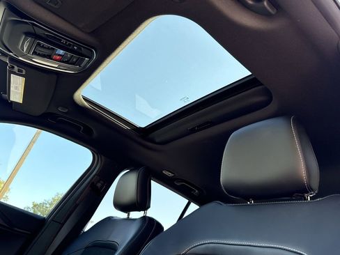 New 2025 Jeep Grand Cherokee Altitude AWD/4WD image 31