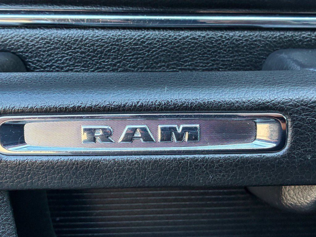 Used 2017 RAM 1500 Laramie w/ Convenience Group AWD/4WD image 20