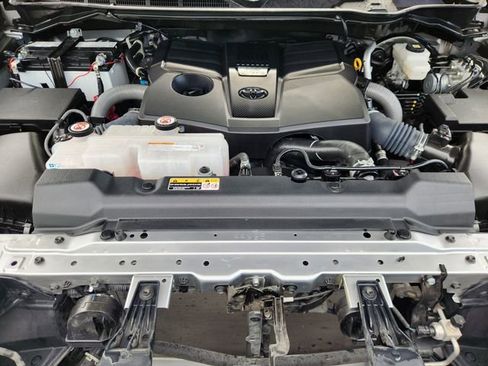 Used 2025 Toyota Tundra 1794 Edition AWD/4WD image 31