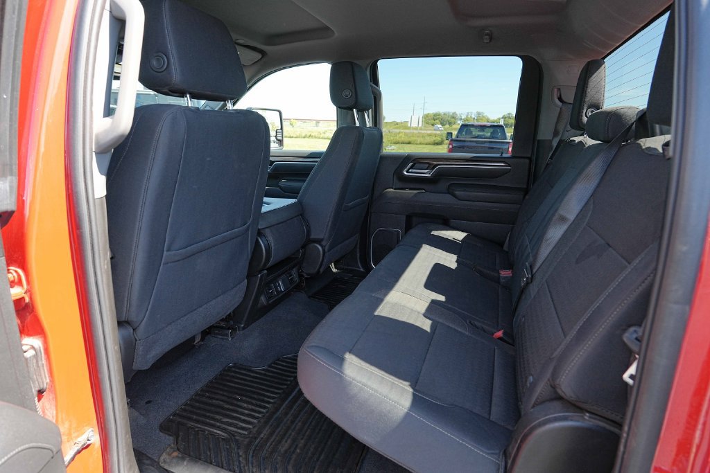 Used 2025 Chevrolet Silverado 2500 LT w/ Convenience Package AWD/4WD image 19