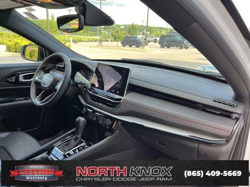 Used 2024 Jeep Compass Trailhawk image 26