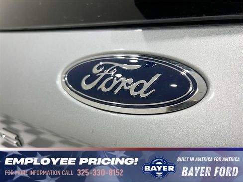 Used 2024 Ford Escape SE image 28