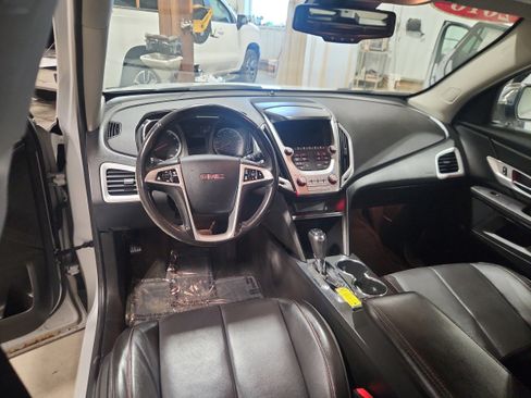 Used 2016 GMC Terrain SLT image 14