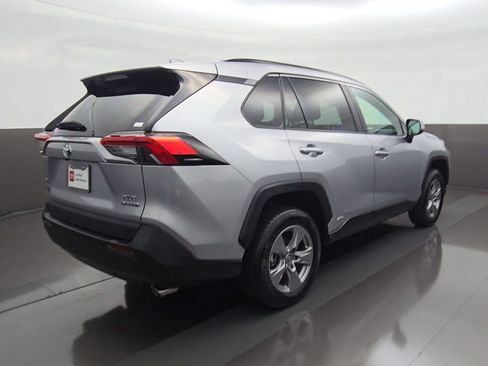 Certified 2024 Toyota RAV4 XLE w/ Convenience Package AWD/4WD image 10