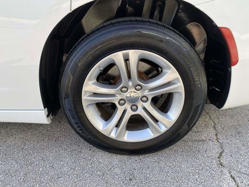 Used 2022 Dodge Charger SXT image 7