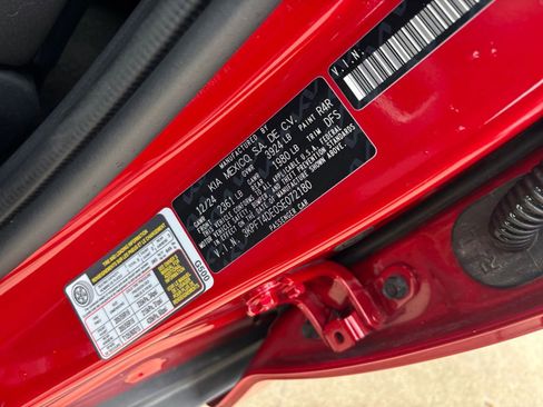 Used 2025 Kia K4 LXS image 28