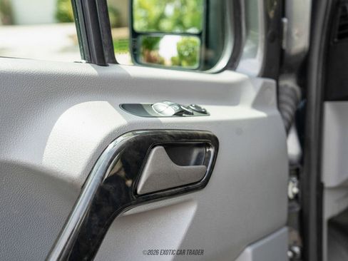 Used 2017 Mercedes-Benz Sprinter 3500 image 54