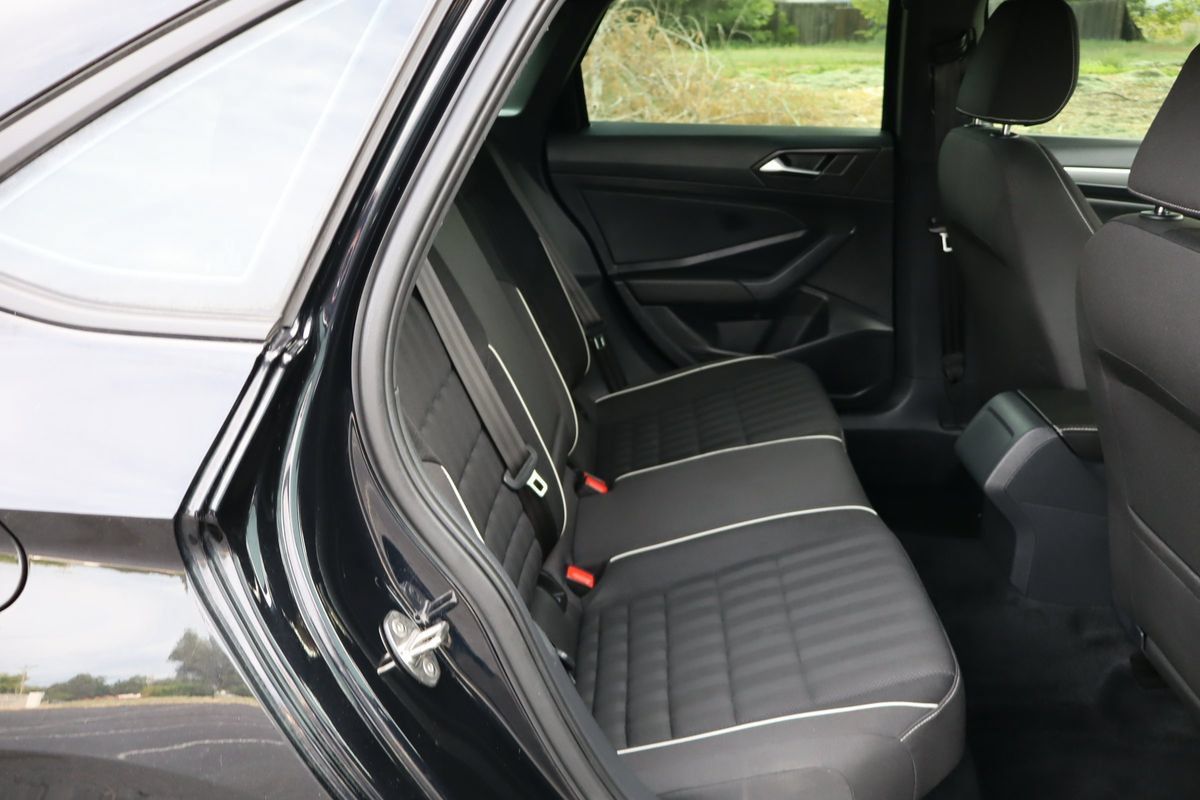 Used 2022 Volkswagen Jetta Sport FWD image 21