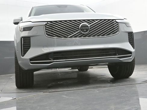New 2026 Volvo XC90 B6 Ultra image 24