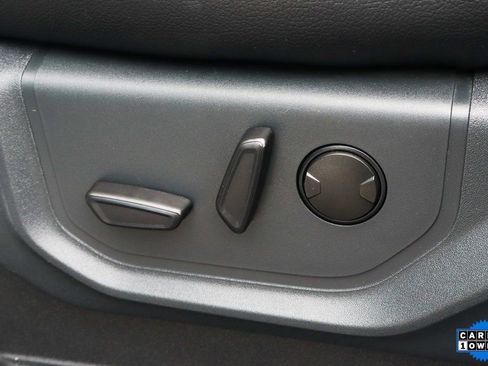 Used 2022 Ford F350 Lariat w/ Black Appearance Package image 17