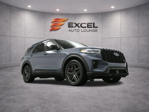 Used 2025 Ford Explorer ST AWD/4WD image 50