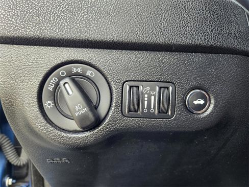 Used 2021 Dodge Charger R/T w/ Blacktop Package image 25