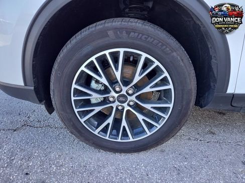Used 2025 Ford Escape SE FWD image 26