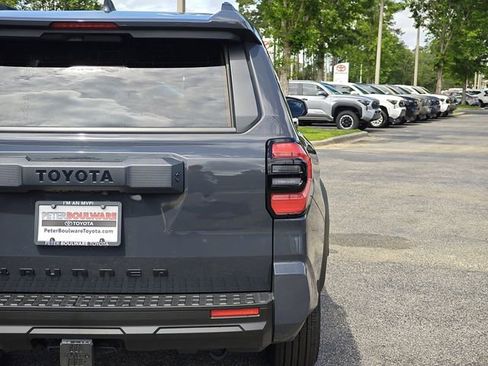 Used 2025 Toyota 4Runner SR5 RWD image 6