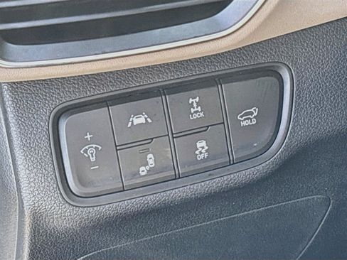 Used 2020 Hyundai Santa Fe Limited AWD/4WD image 14