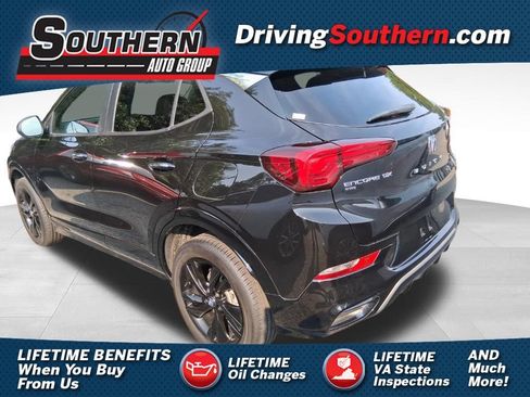 Used 2024 Buick Encore GX Sport Touring AWD/4WD image 1