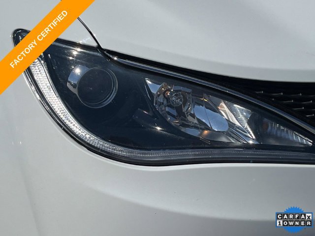Used 2019 Chrysler Pacifica Touring-L FWD image 10
