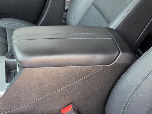 Used 2022 Chevrolet Blazer LT w/ Sound & Technology Package image 8