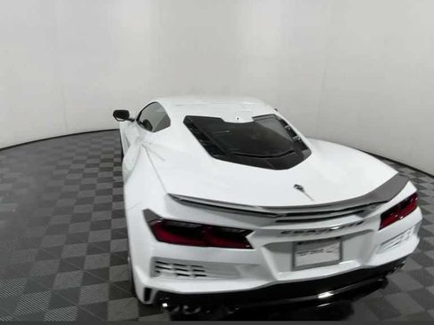 New 2025 Chevrolet Corvette E-Ray w/ ZER Performance Package AWD/4WD image 13