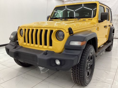 Used 2018 Jeep Wrangler Unlimited Sport image 1