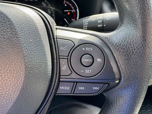 Used 2025 Toyota RAV4 LE image 15