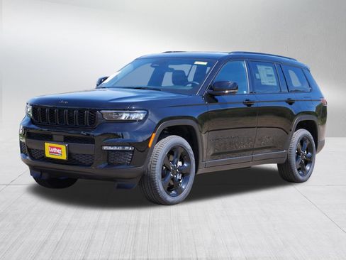 New 2025 Jeep Grand Cherokee L Limited w/ Black Appearance Package AWD/4WD image 4