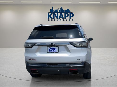 Used 2020 Chevrolet Traverse Premier w/ Redline Edition AWD/4WD image 4