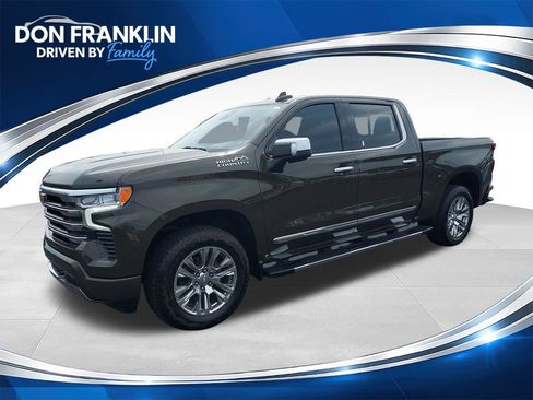 Used 2023 Chevrolet Silverado 1500 High Country w/ High Country Premium Package AWD/4WD image 1