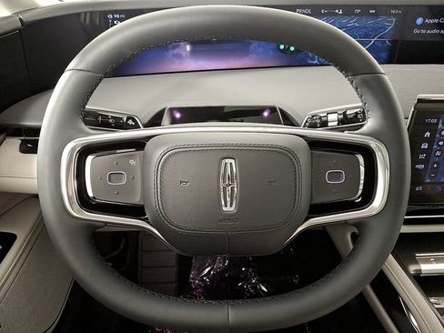 Used 2026 Lincoln Nautilus Reserve w/ Jet Appearance Package AWD/4WD image 17