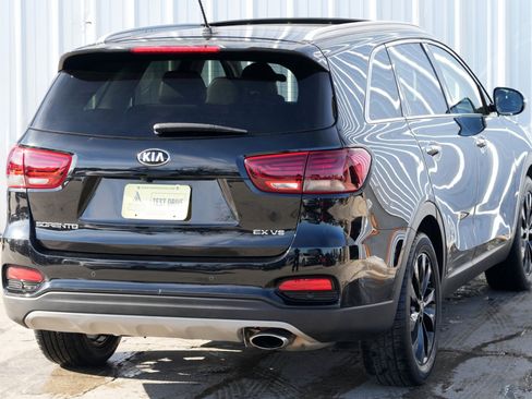 Used 2020 Kia Sorento EX image 48