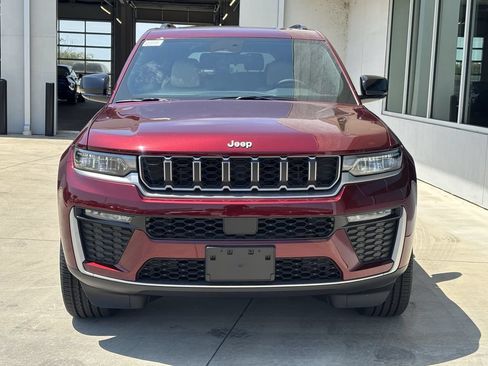 New 2026 Jeep Grand Cherokee L Limited RWD image 6