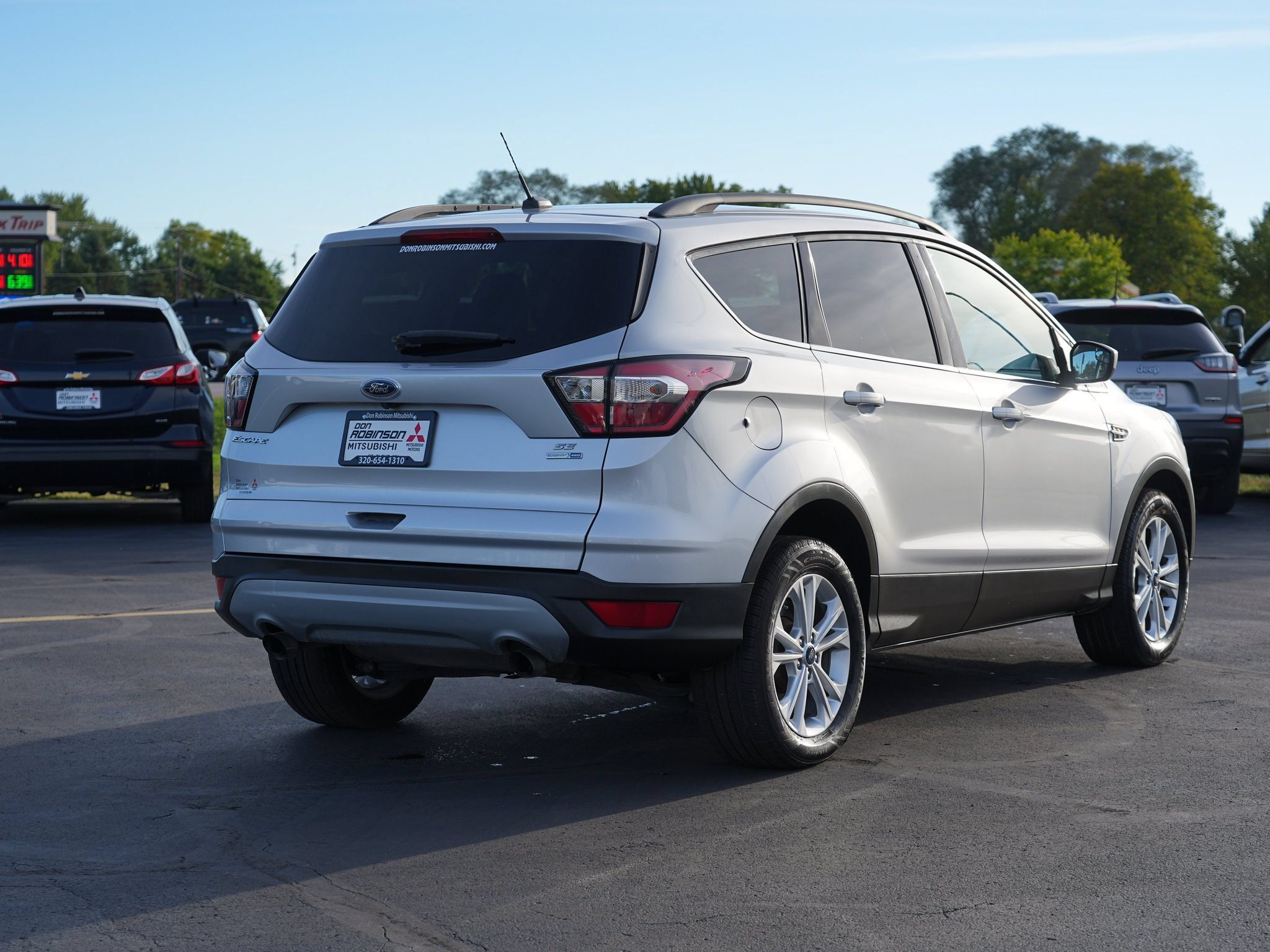 Used 2018 Ford Escape SE AWD/4WD image 3
