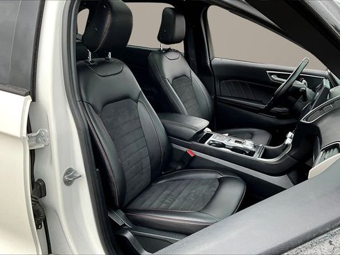 Used 2022 Ford Edge ST-Line image 7