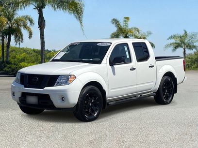 Certified 2021 Nissan Frontier SV w/ Midnight Edition Floor Mats