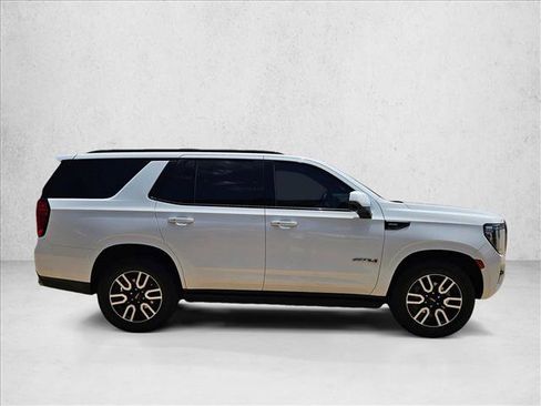 Used 2023 GMC Yukon AT4 AWD/4WD image 4