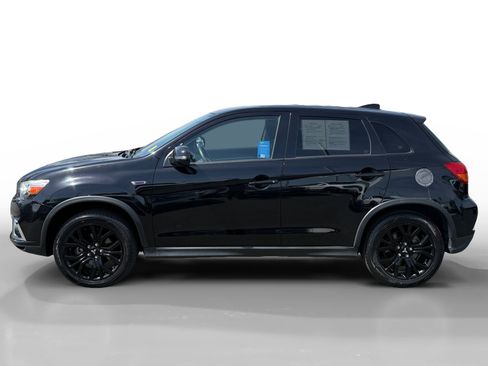 Used 2019 Mitsubishi Outlander Sport LE FWD image 2